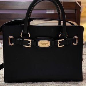 Michael Kors Black Leather Bag with shoulder strap